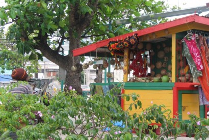 Street vendor in St. Michael, Barbados. Wikimedia Commons.