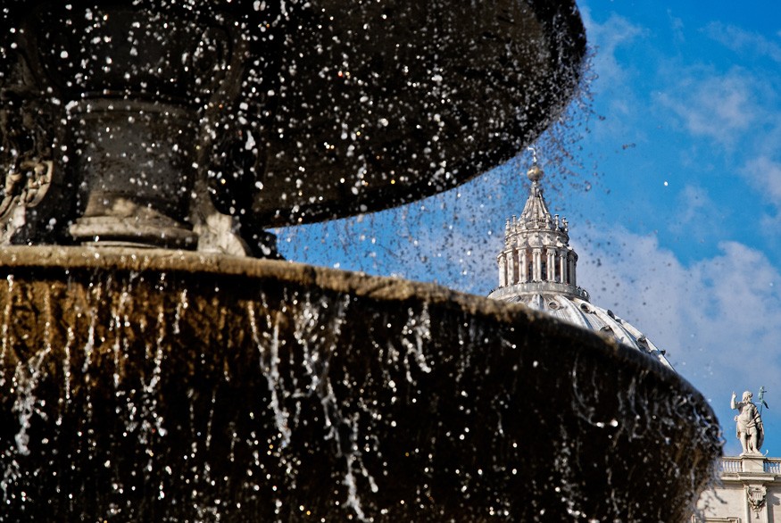 A fountain in St. Peter’s Square. Wikimedia Commons. A fountain in St. Peter’s Square. Wikimedia Commons.